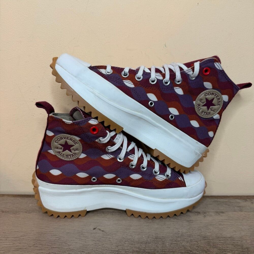 Converse Run Star Hike Platform Sneakers women’s size 9 Purple Wavy Print